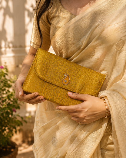 Sunehri Paisley Handcrafted Clutch