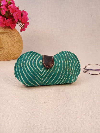 Green Bandhani Print Handmade Sunglass Case