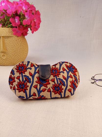 Sanganeri Print Cream Handmade Sunglass Case