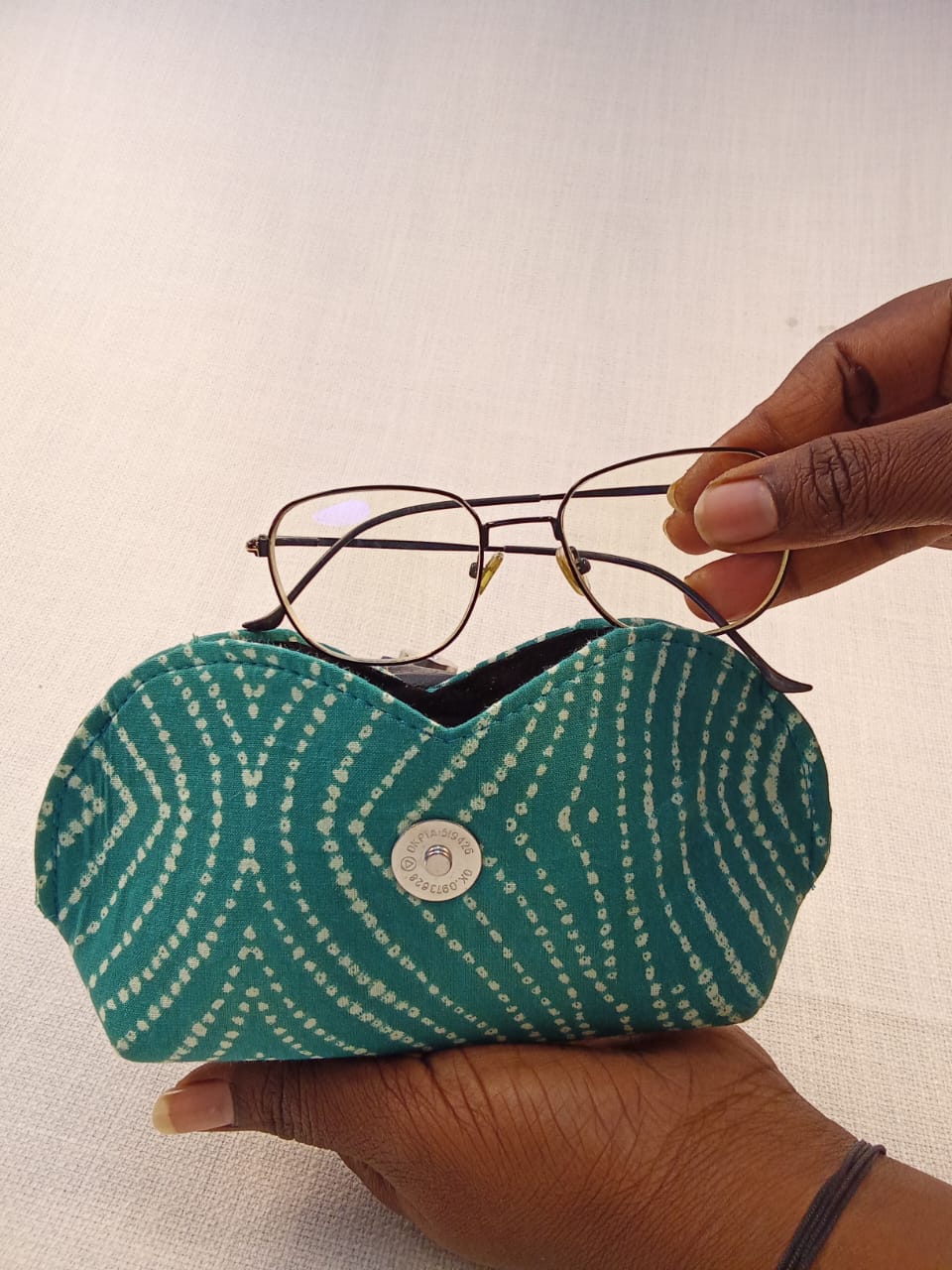 Green Bandhani Print Handmade Sunglass Case