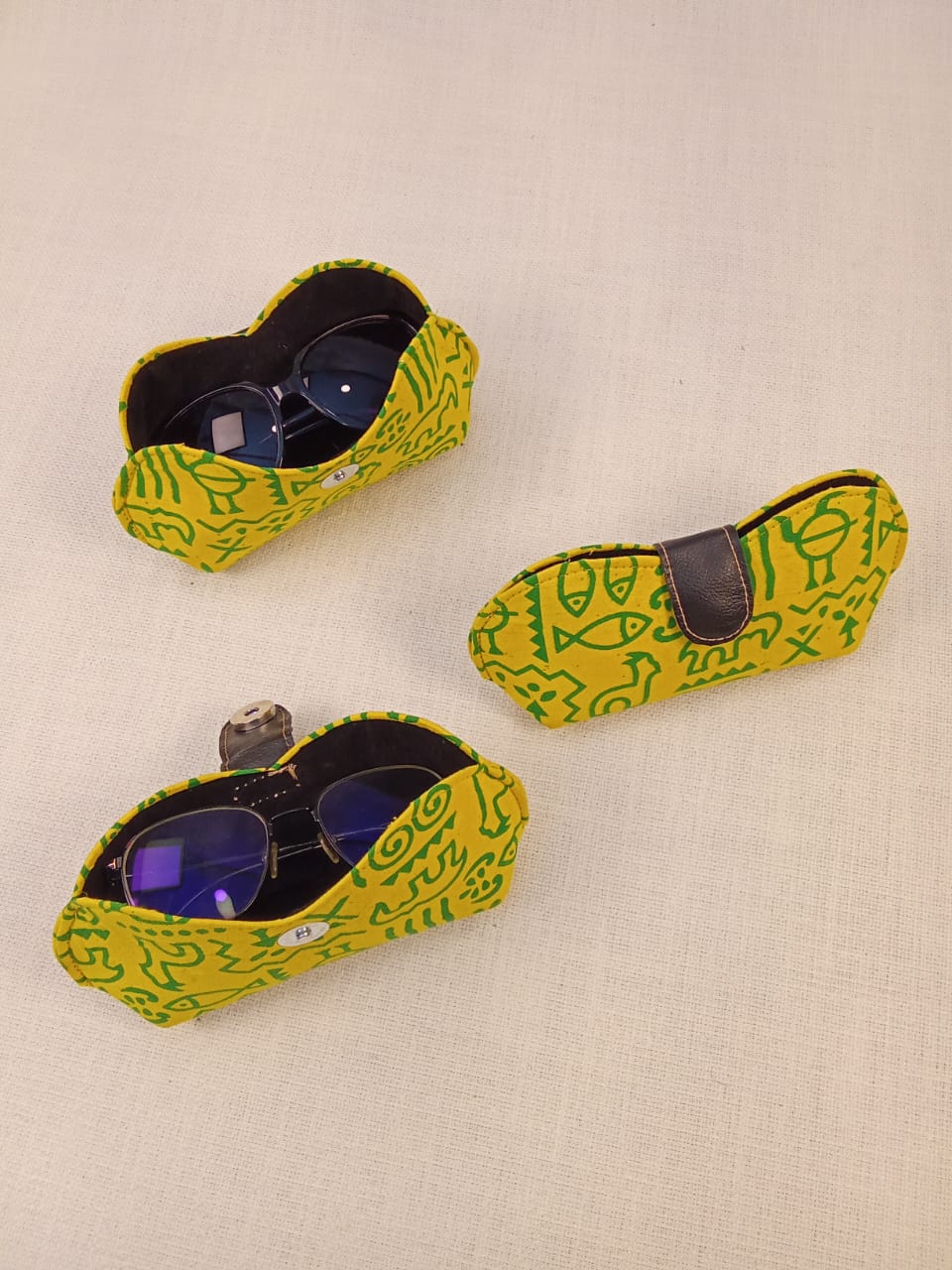 Warli Print Yellow Handmade Sunglass Case