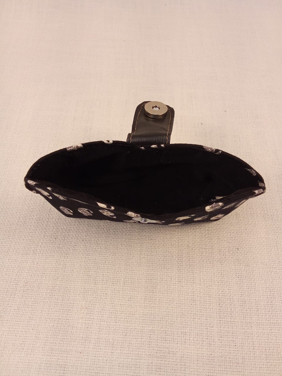 Black Bagh Print Handmade Sunglass Case
