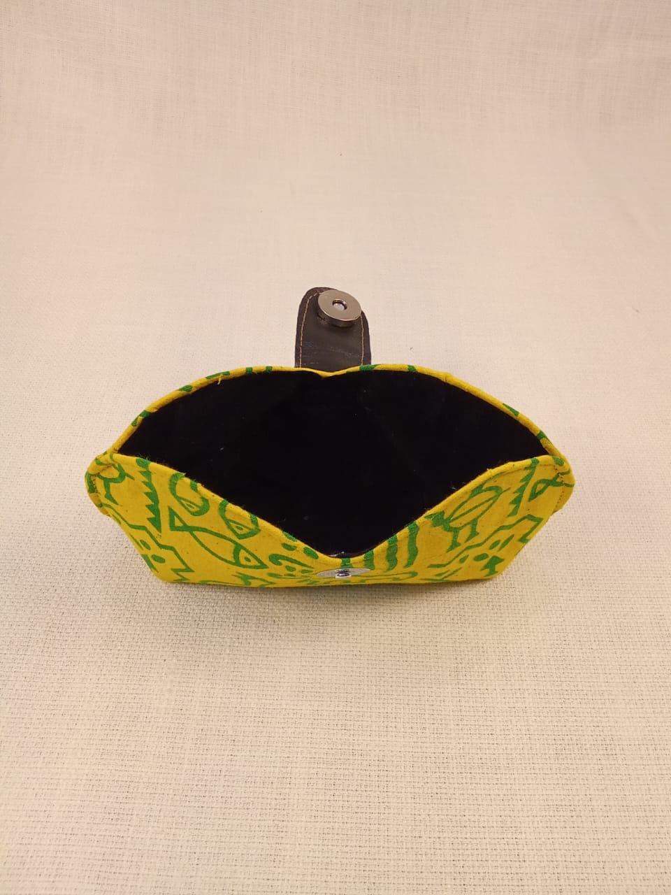 Warli Print Yellow Handmade Sunglass Case