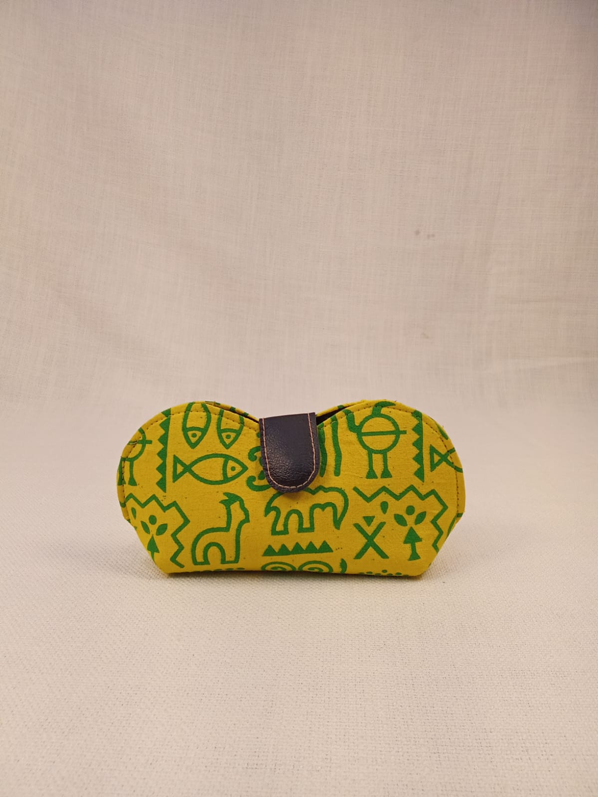 Warli Print Yellow Handmade Sunglass Case